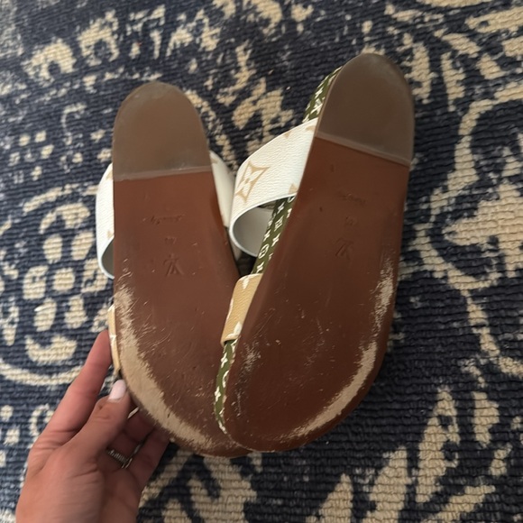 Louis Vuitton sandals/slides - Picture 3 of 4